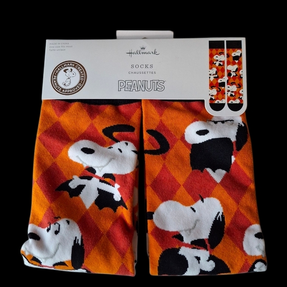 Hallmark Peanuts Snoopy Orange and Black Socks - Picture 1 of 1